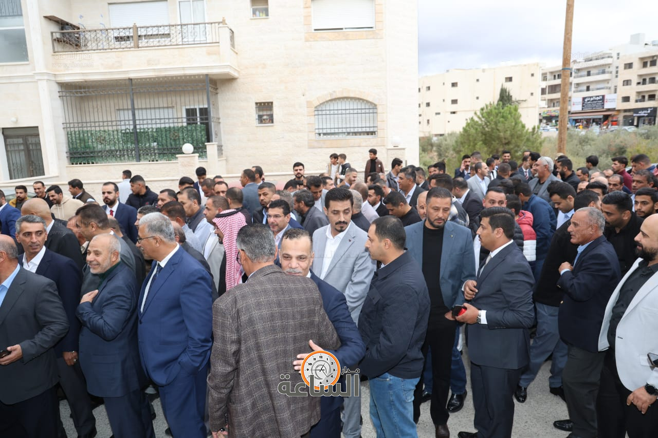 Madar Al-Saa Images 0.24096177079993153