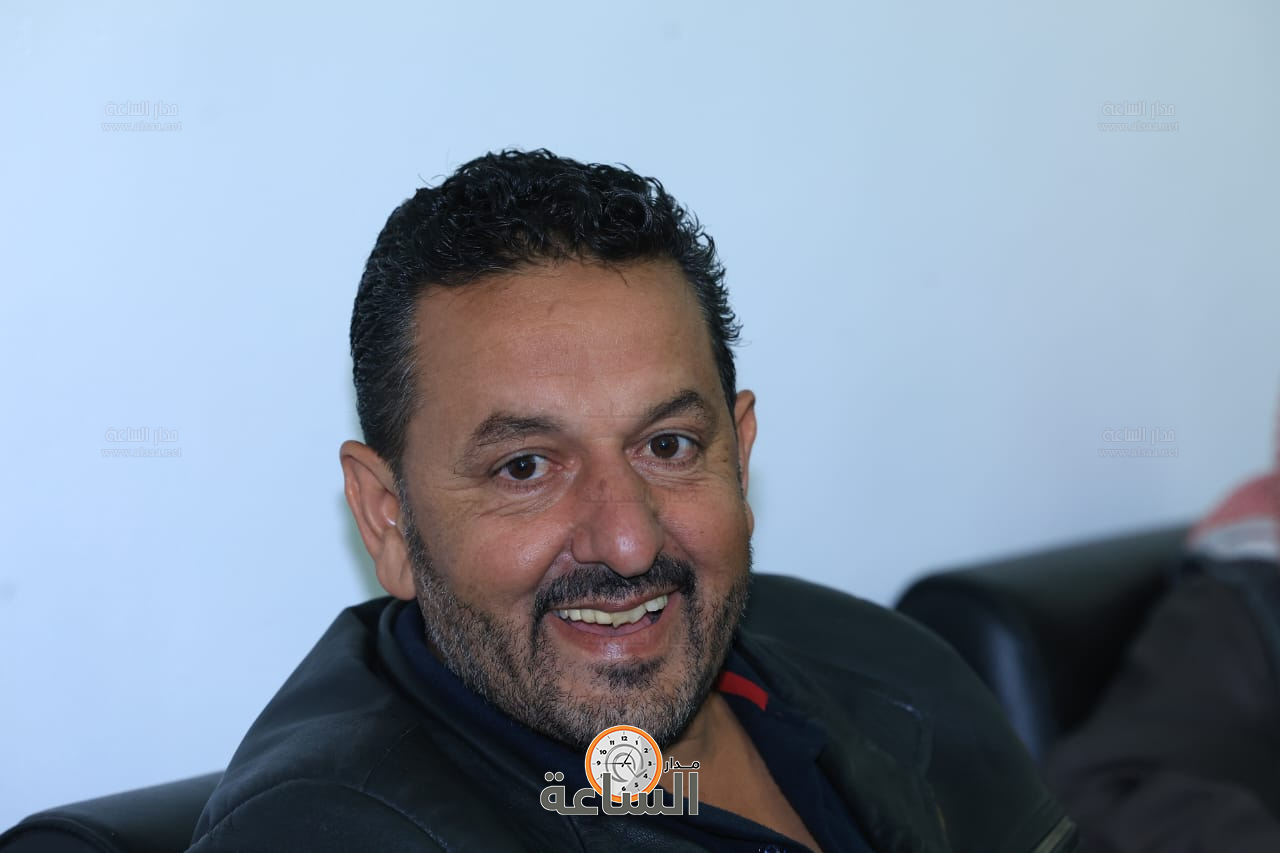 Madar Al-Saa Images 0.6927088214113907