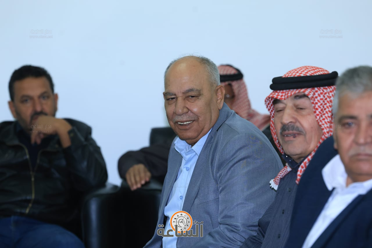 Madar Al-Saa Images 0.20766775098049173