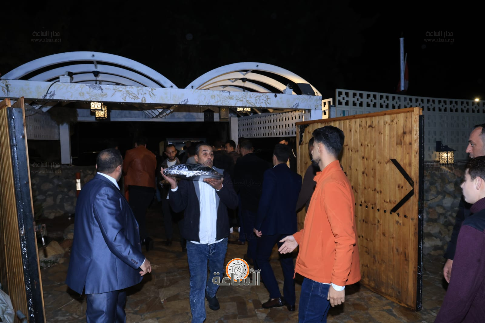 Madar Al-Saa Images 0.7100909608183357