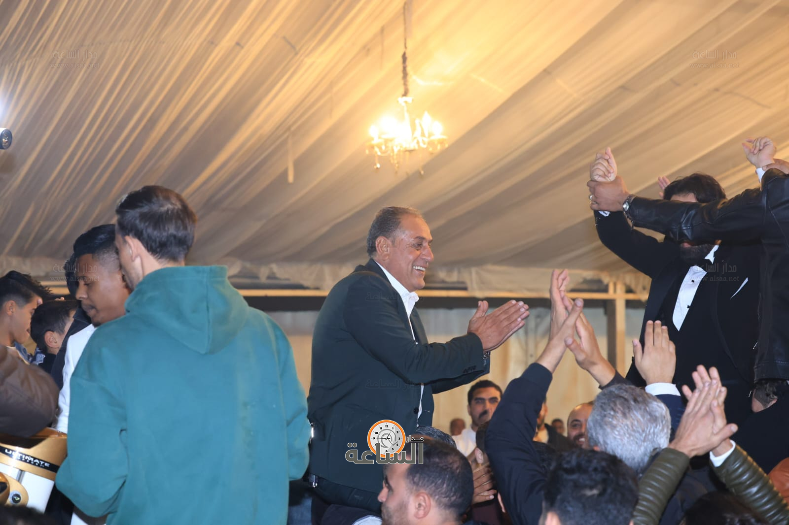 Madar Al-Saa Images 0.9291877346838322