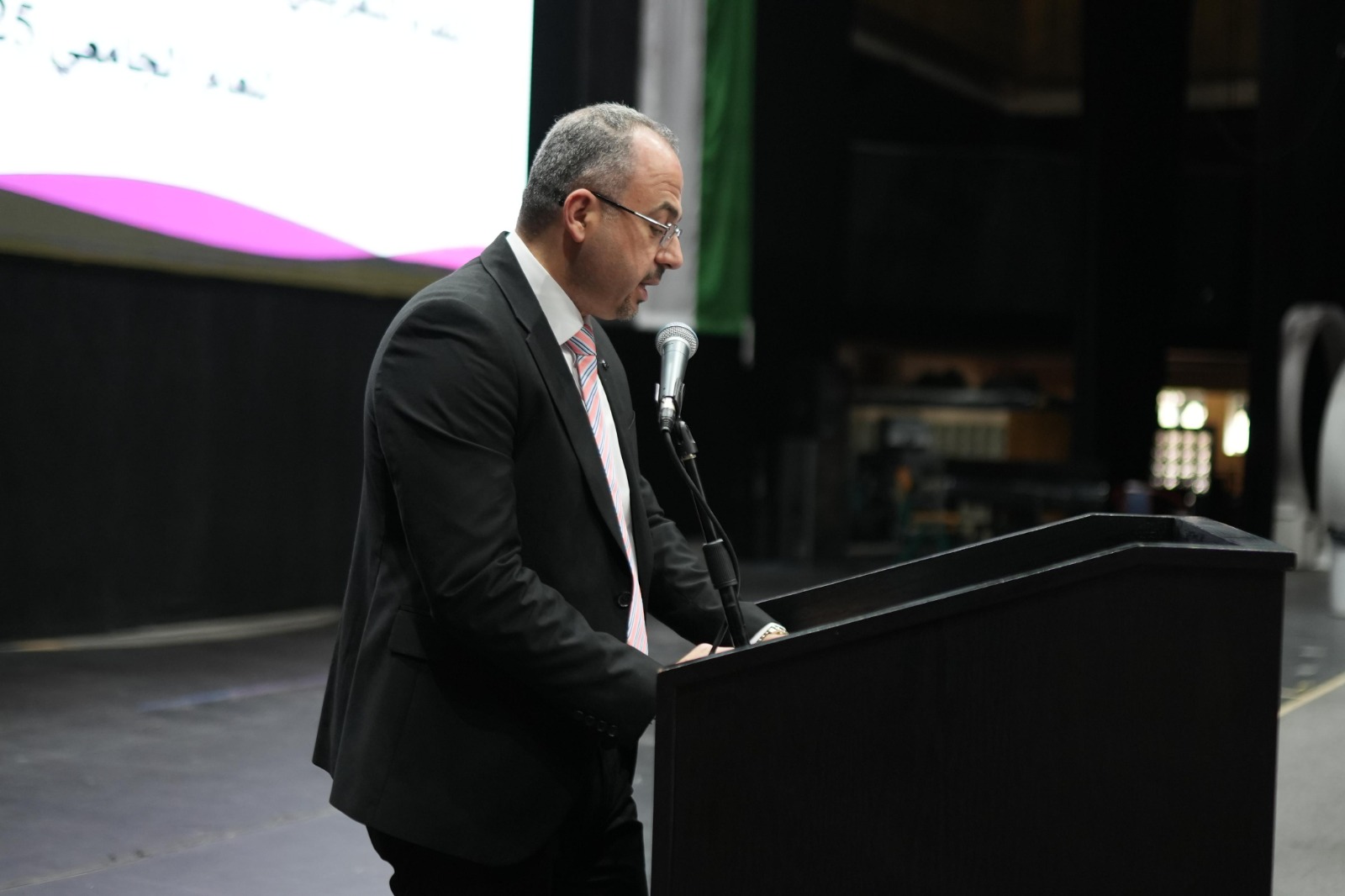 Madar Al-Saa Images 0.73217988417649