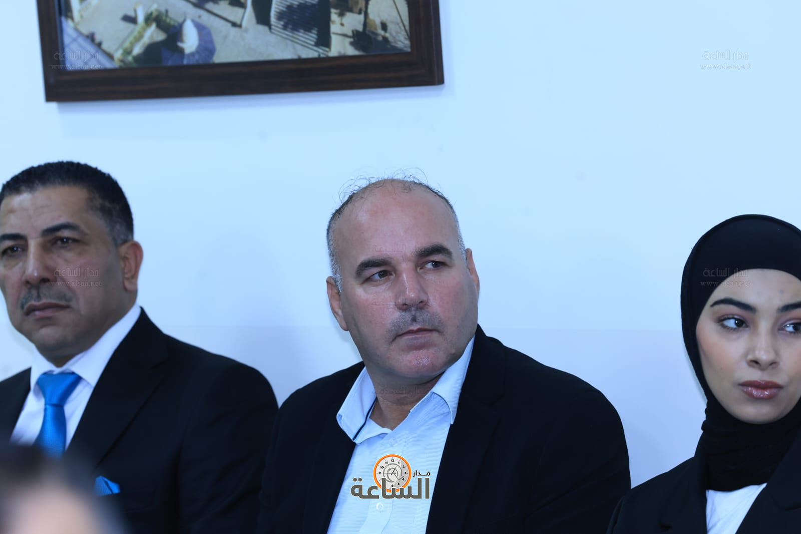 Madar Al-Saa Images 0.34422947884602373