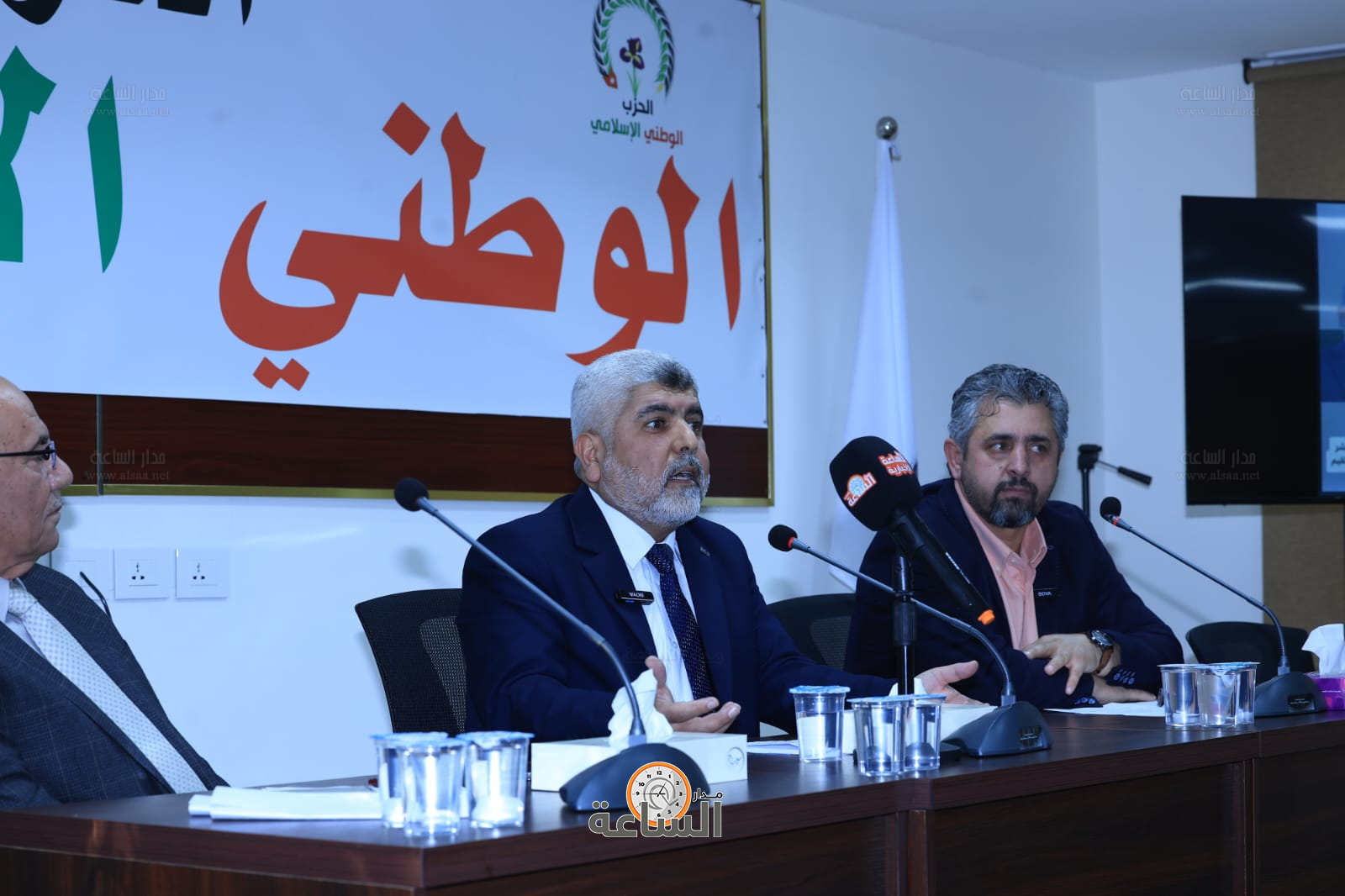 Madar Al-Saa Images 0.24464259483276463