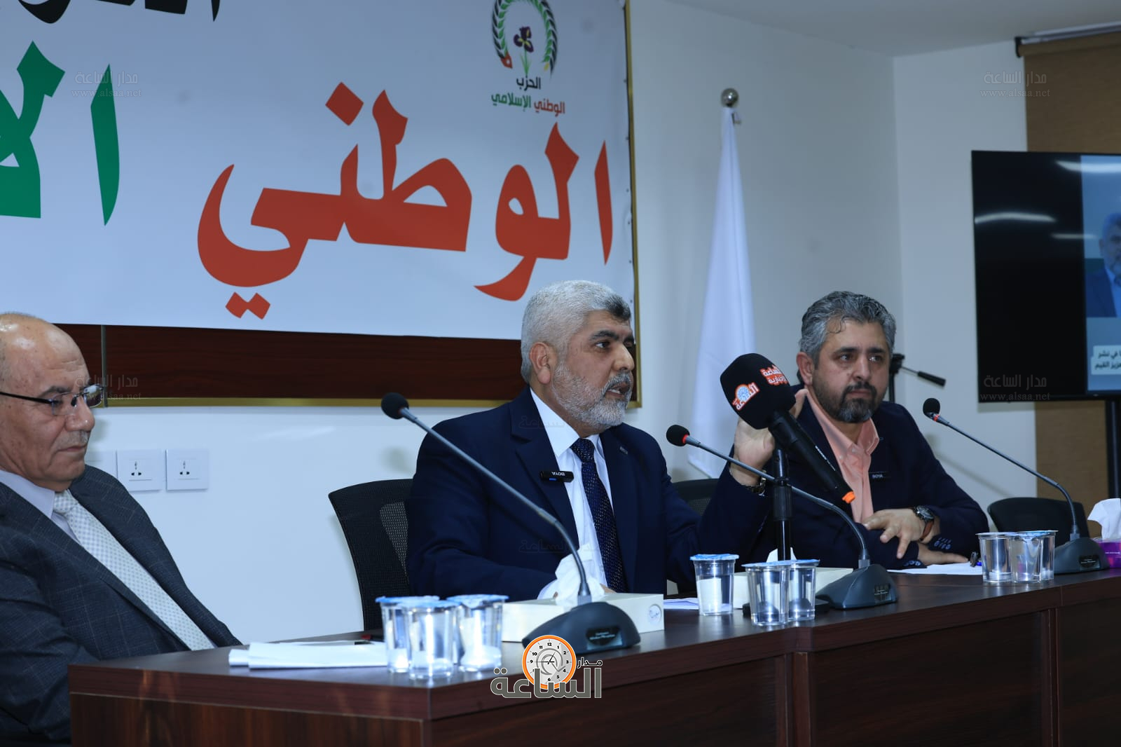 Madar Al-Saa Images 0.4476942764977647