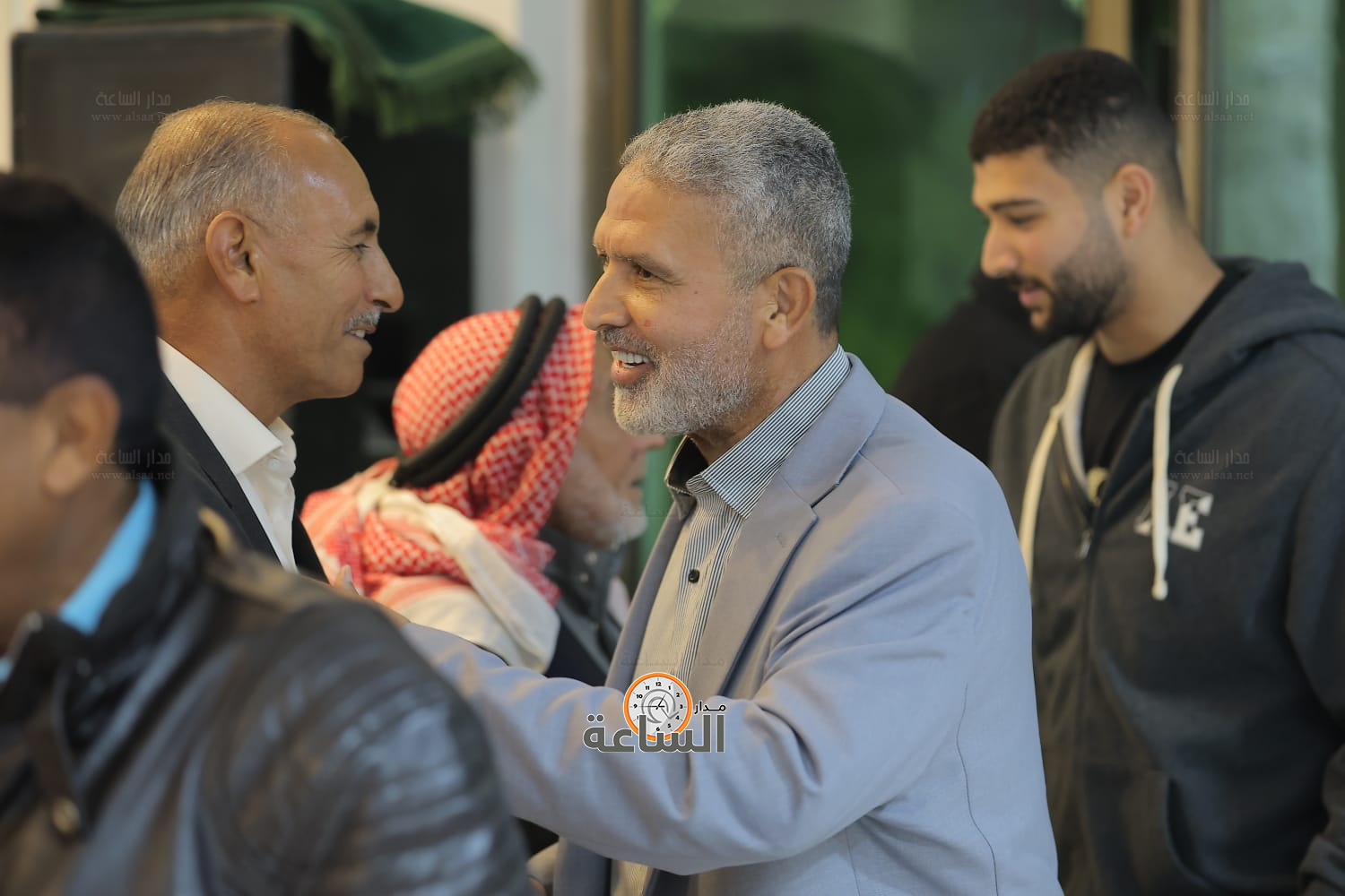 Madar Al-Saa Images 0.6246745714447115