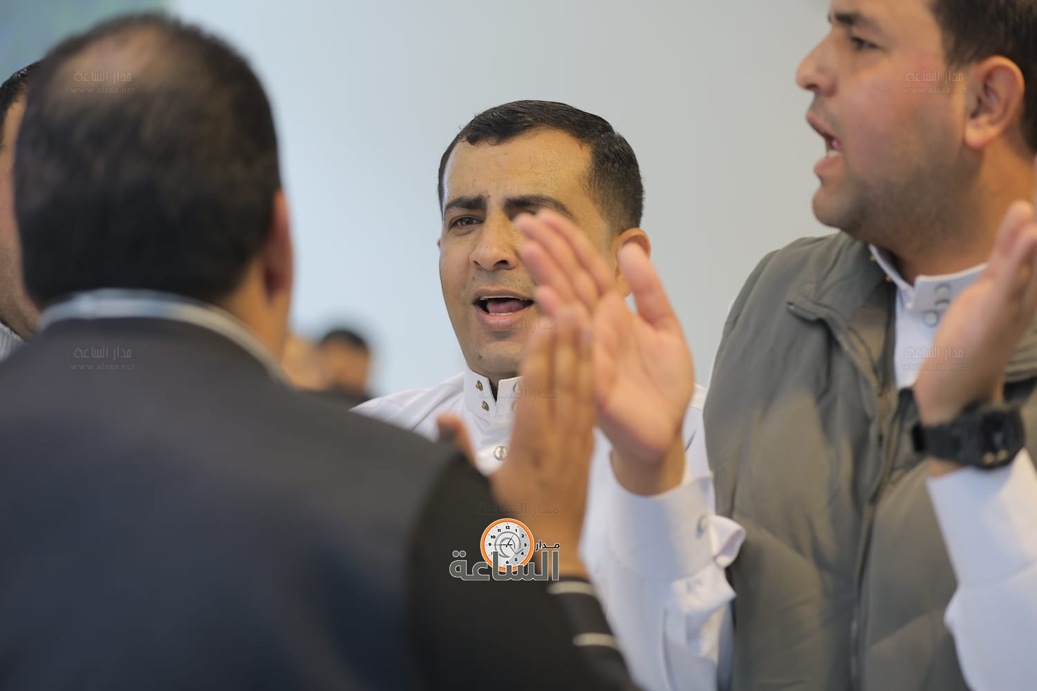 Madar Al-Saa Images 0.3457898346345547