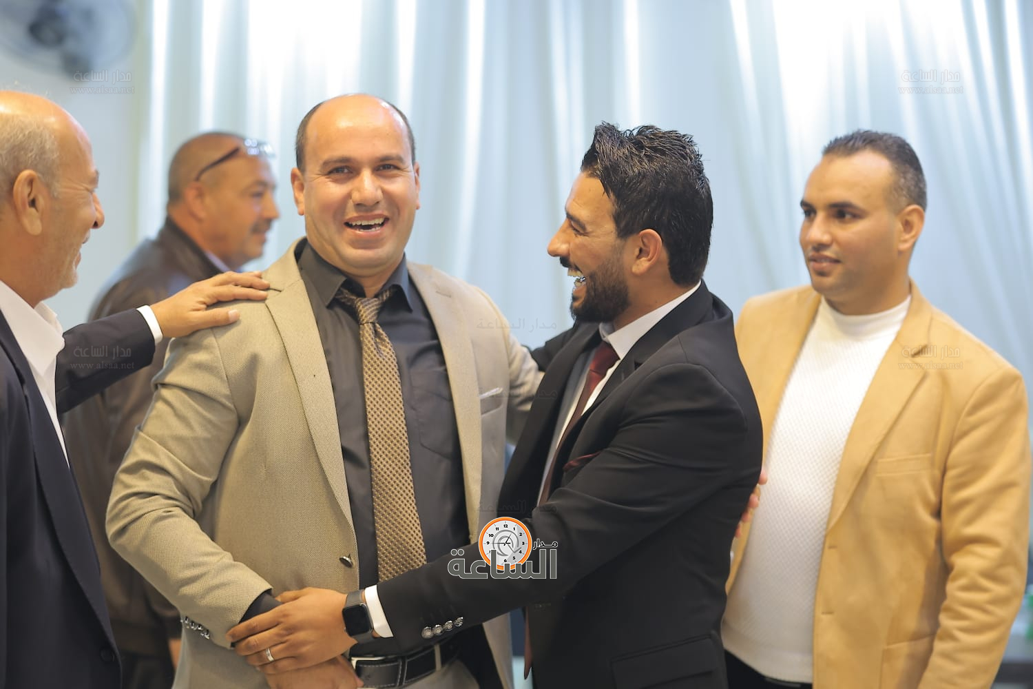 Madar Al-Saa Images 0.17700961586613773