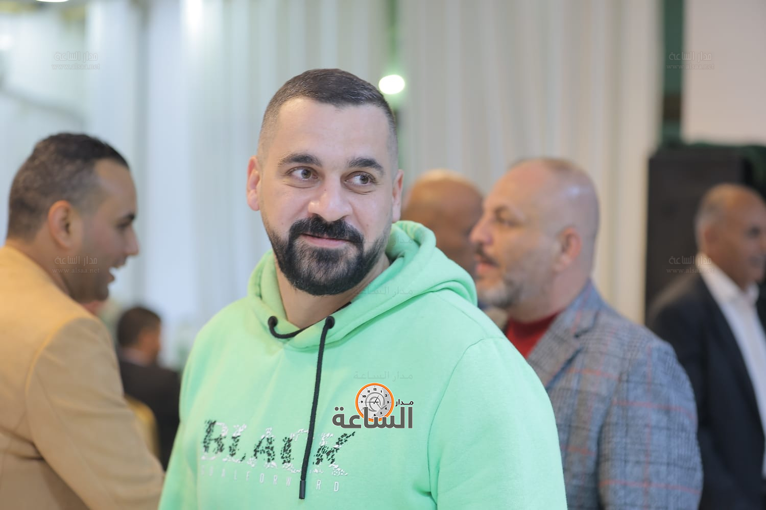 Madar Al-Saa Images 0.8501467933354994