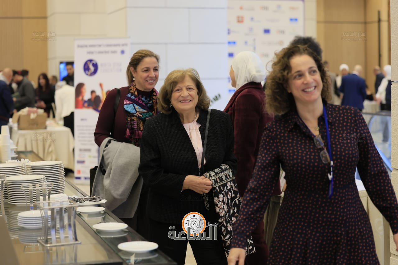 Madar Al-Saa Images 0.3957985501718113