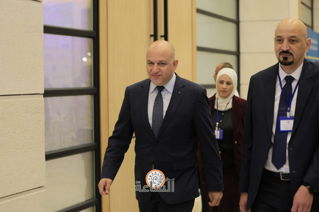 Madar Al-Saa Images 0.011476490597111644