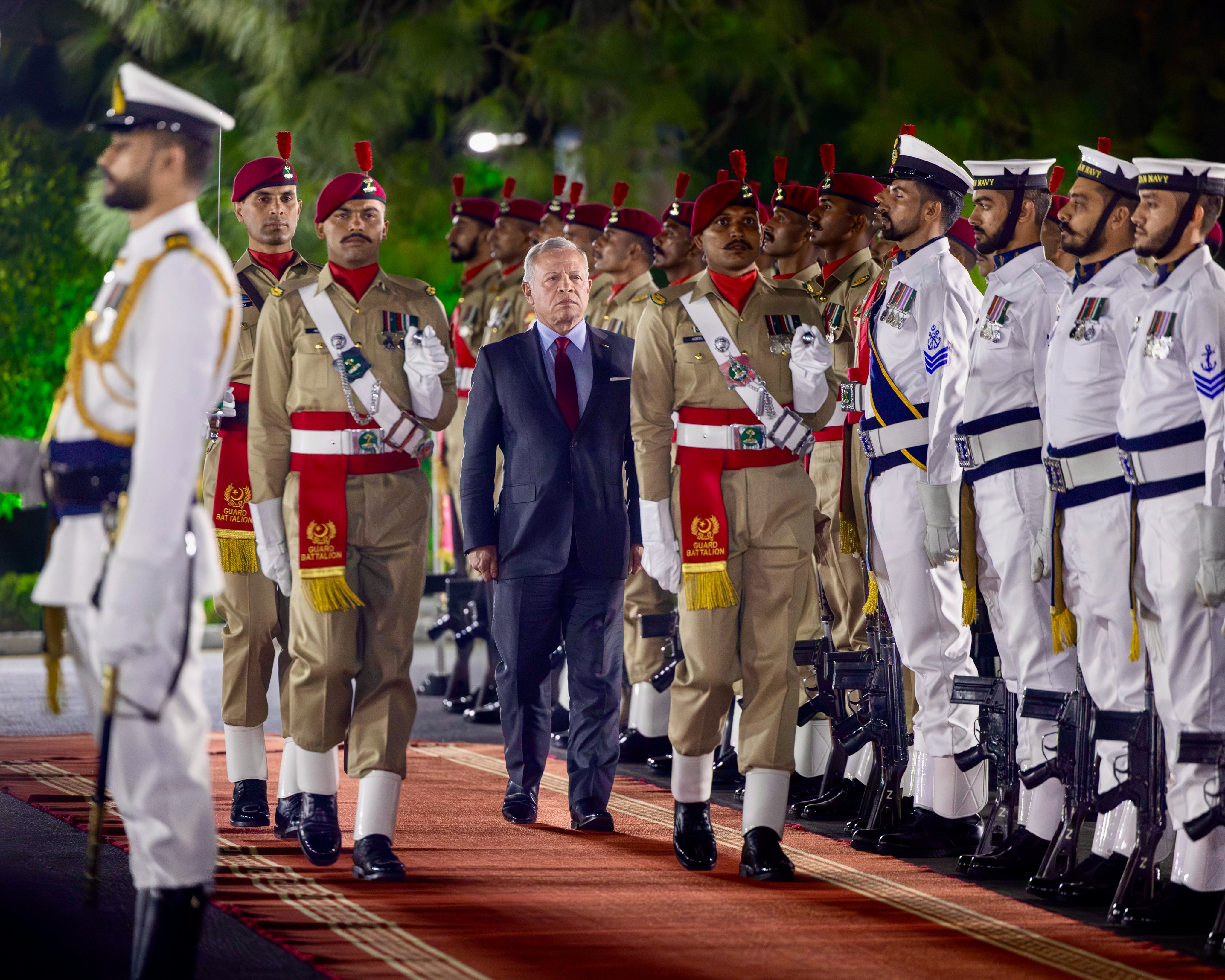 Madar Al-Saa Images 0.931950989843767