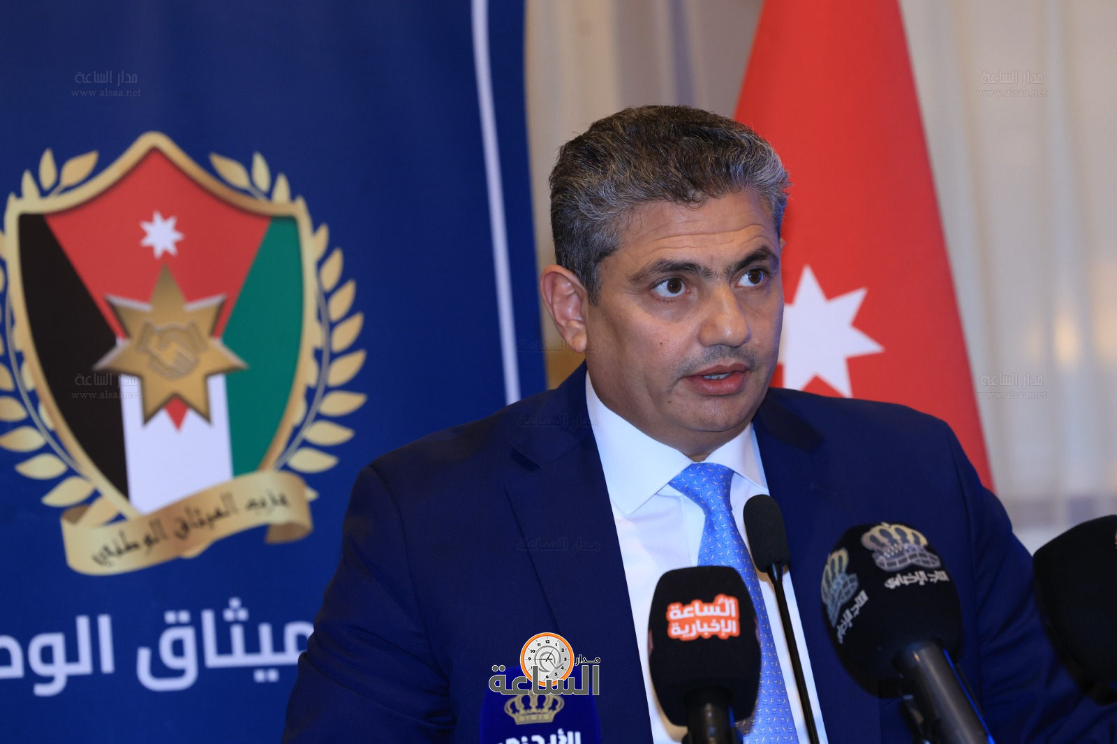 Madar Al-Saa Images 0.7992137057423111