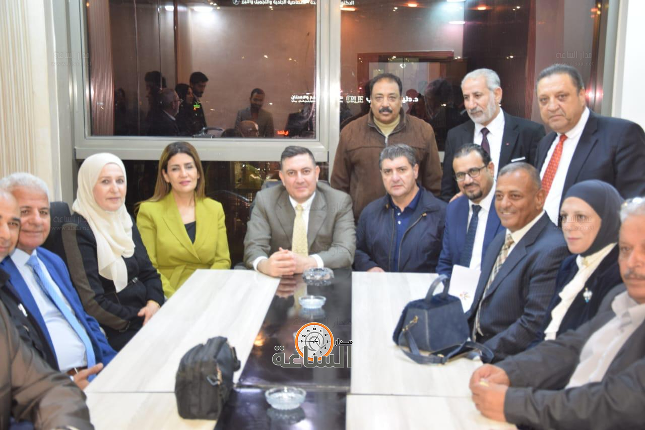 Madar Al-Saa Images 0.6403707537612834