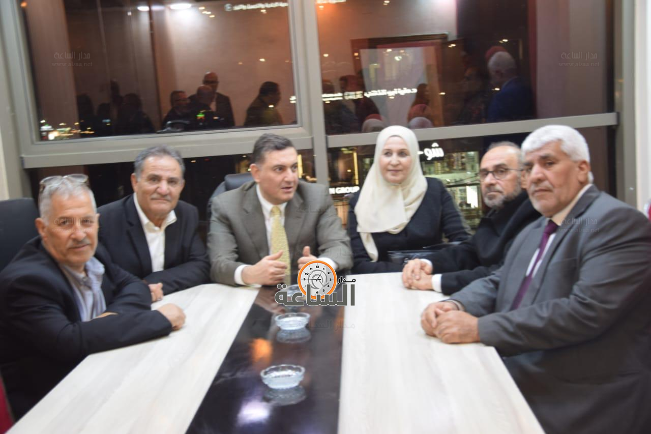 Madar Al-Saa Images 0.2730906304218056