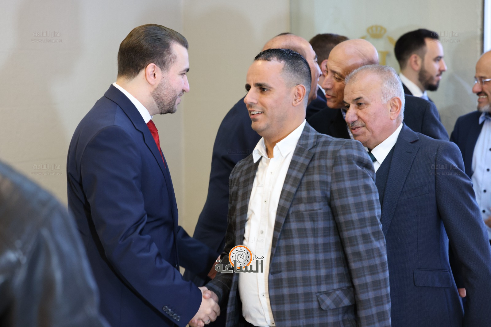 Madar Al-Saa Images 0.6267054360495729