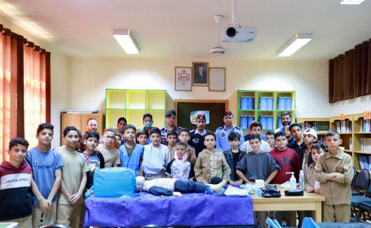 Madar Al-Saa Images 0.7530584204089171