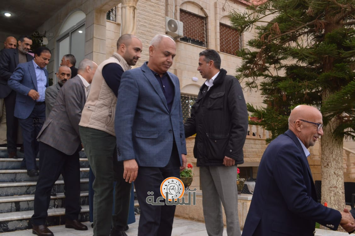 Madar Al-Saa Images 0.4273669429755501