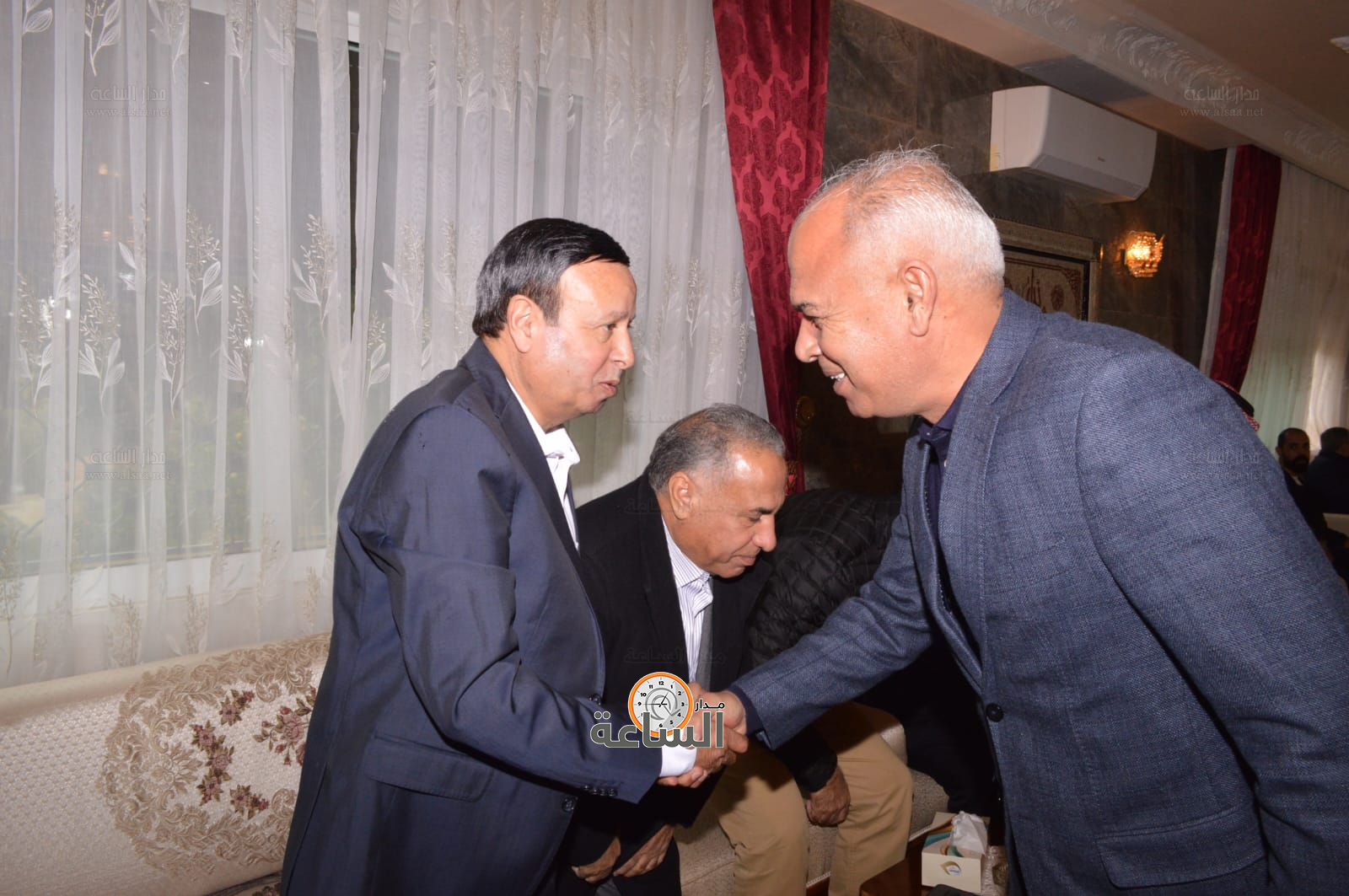 Madar Al-Saa Images 0.252440037673917