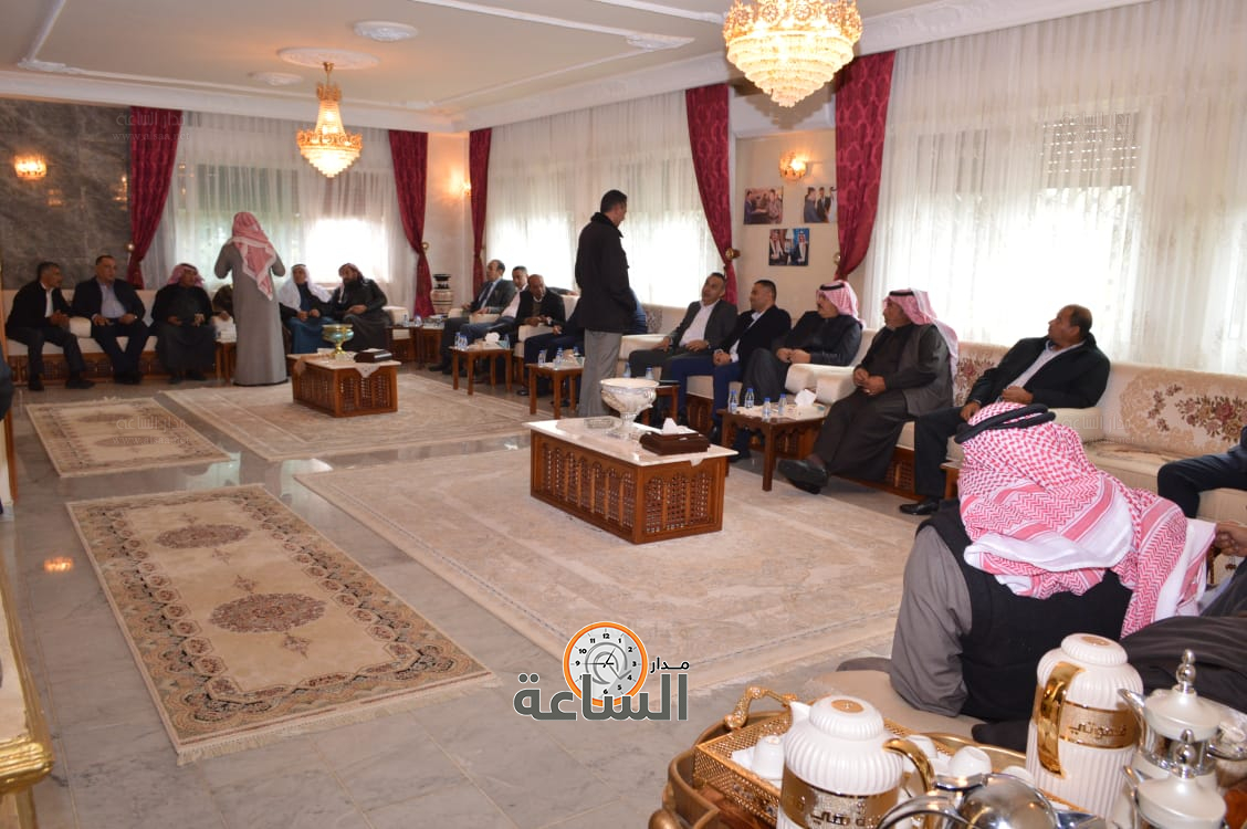 Madar Al-Saa Images 0.4996584871573042