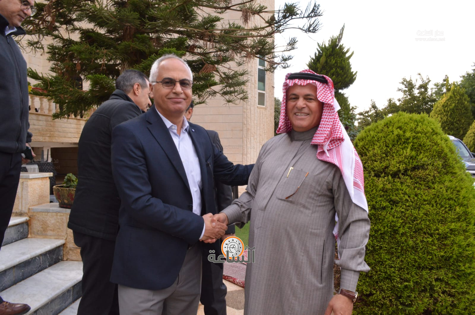 Madar Al-Saa Images 0.5758937270251564