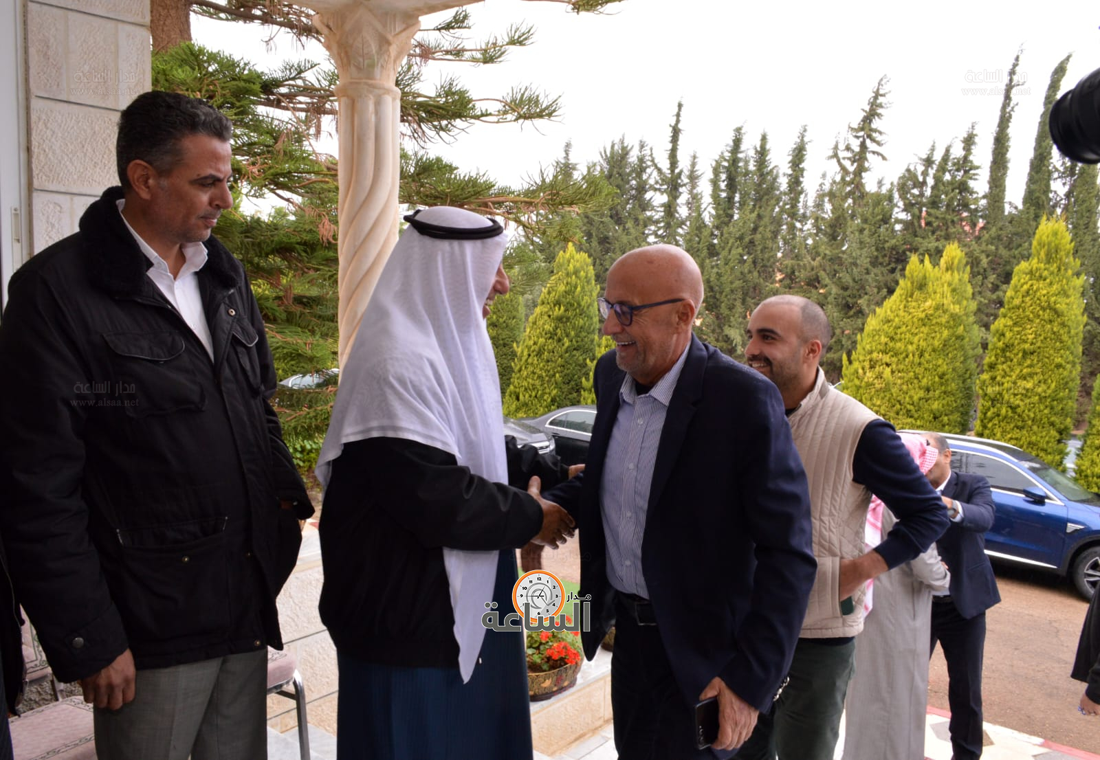 Madar Al-Saa Images 0.38270303214011026