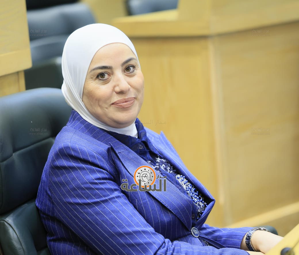 Madar Al-Saa Images 0.48160284547879684