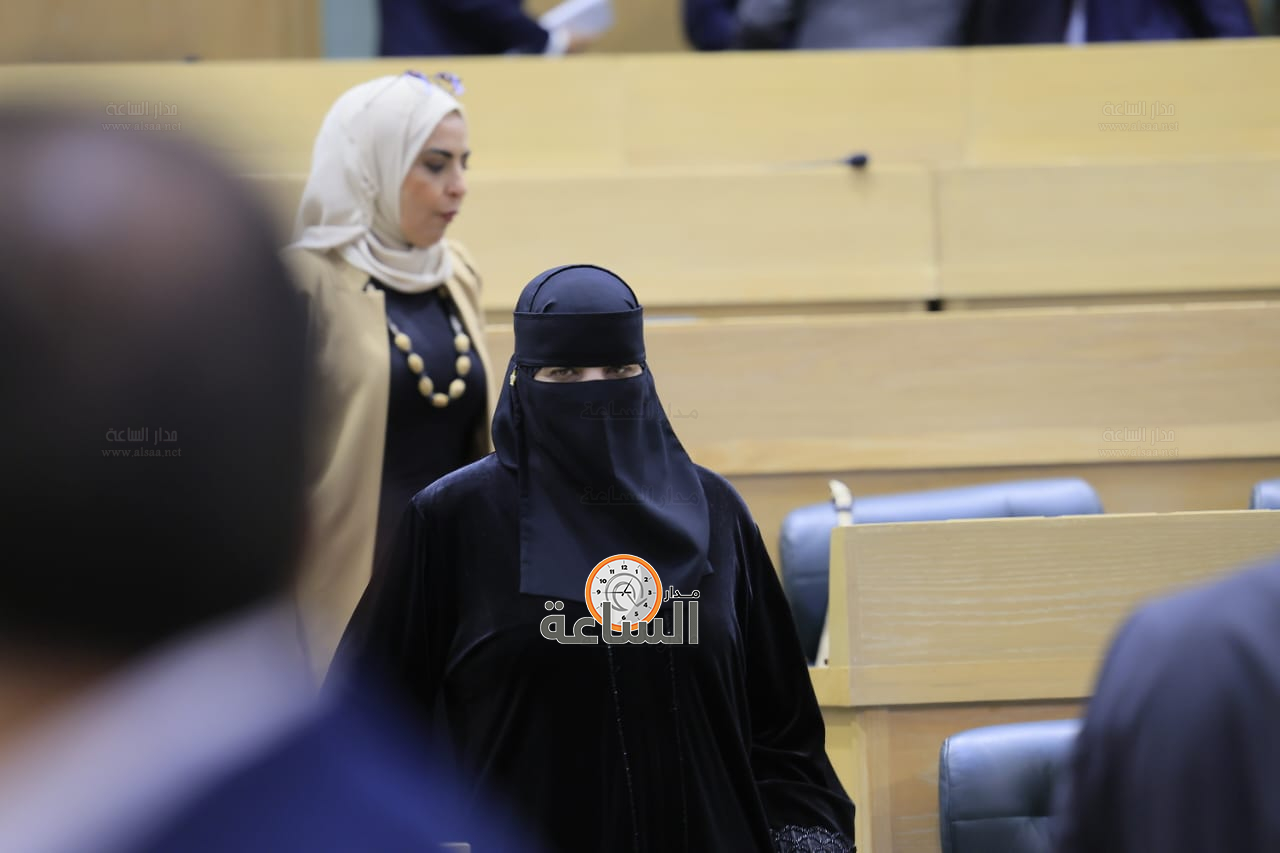 Madar Al-Saa Images 0.42065336018630295