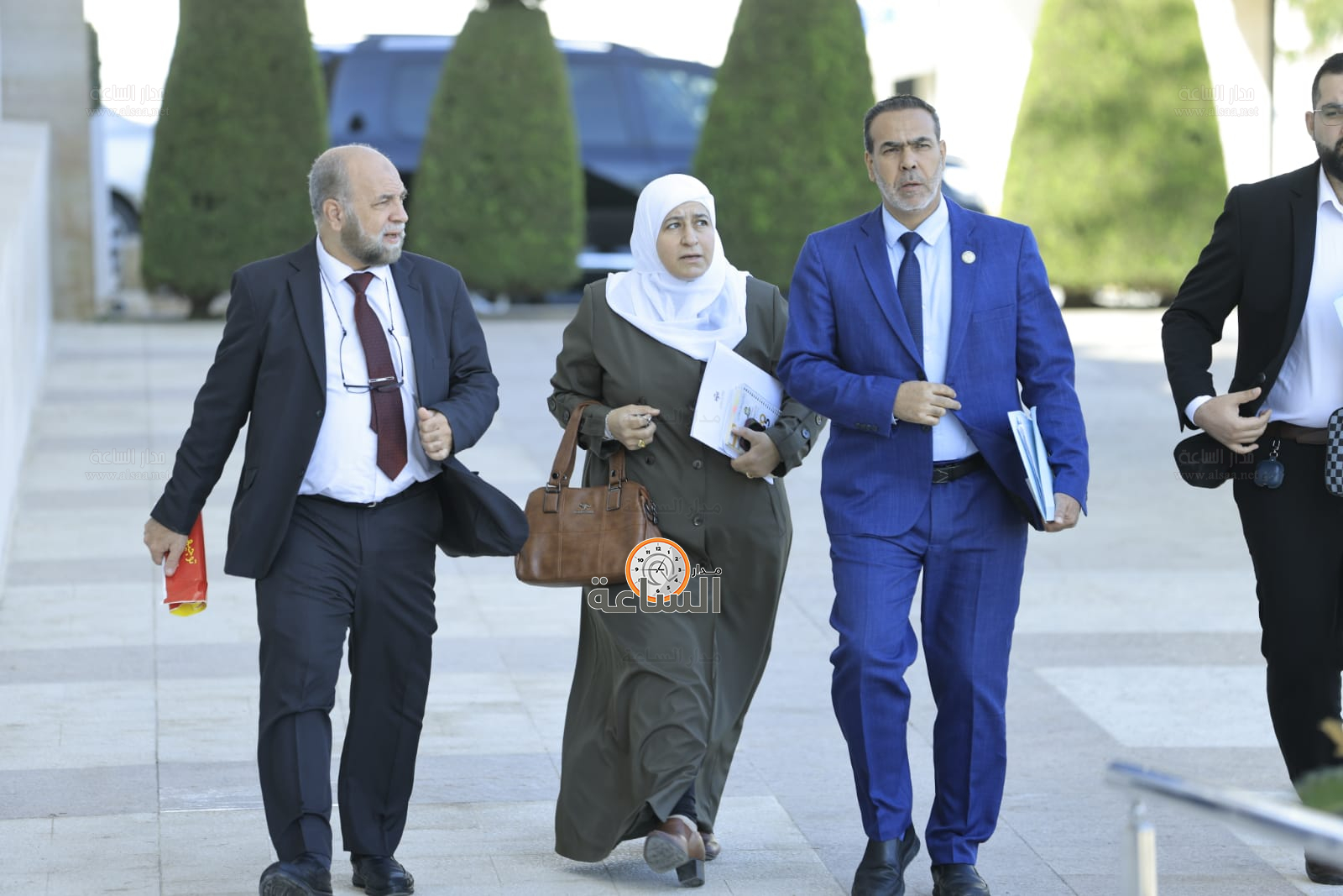 Madar Al-Saa Images 0.5238342958816964