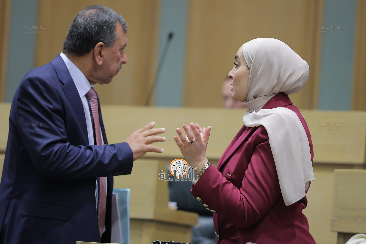 Madar Al-Saa Images 0.11066353026539599