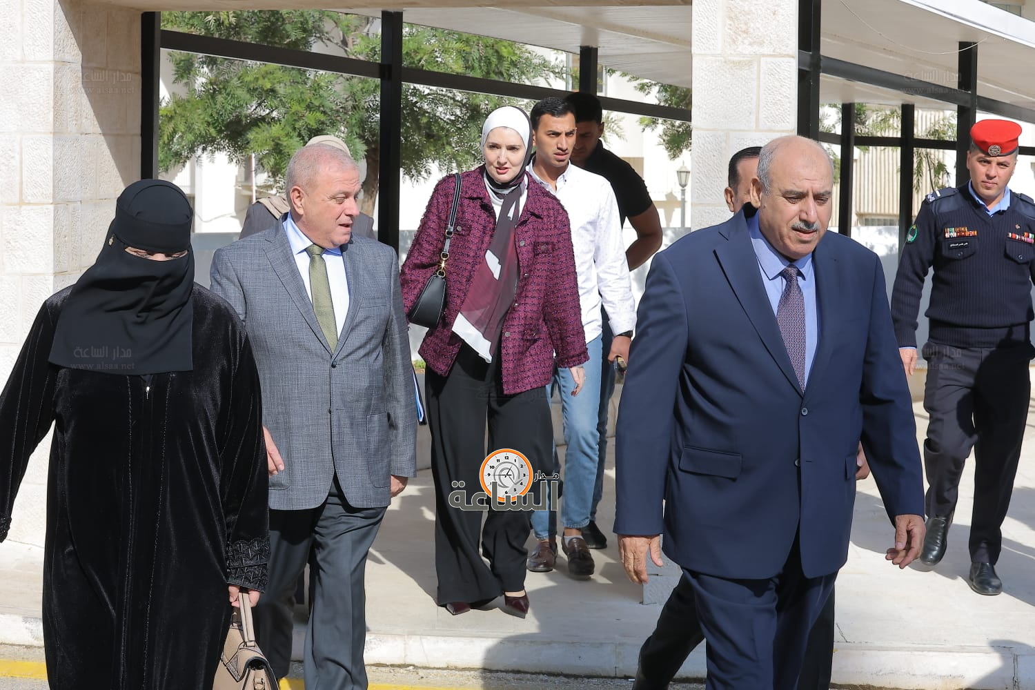 Madar Al-Saa Images 0.3082437604970225