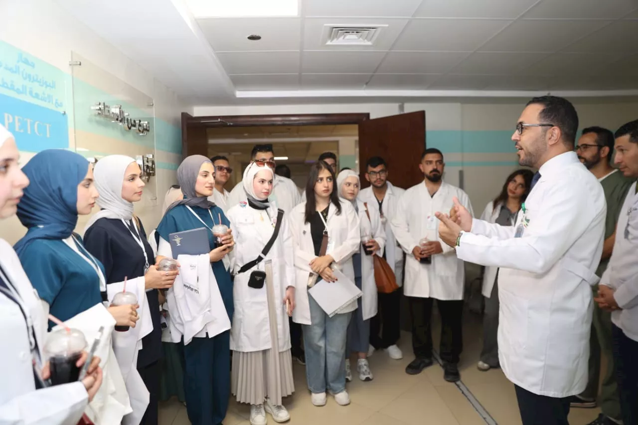 Madar Al-Saa Images 0.35388794621749353