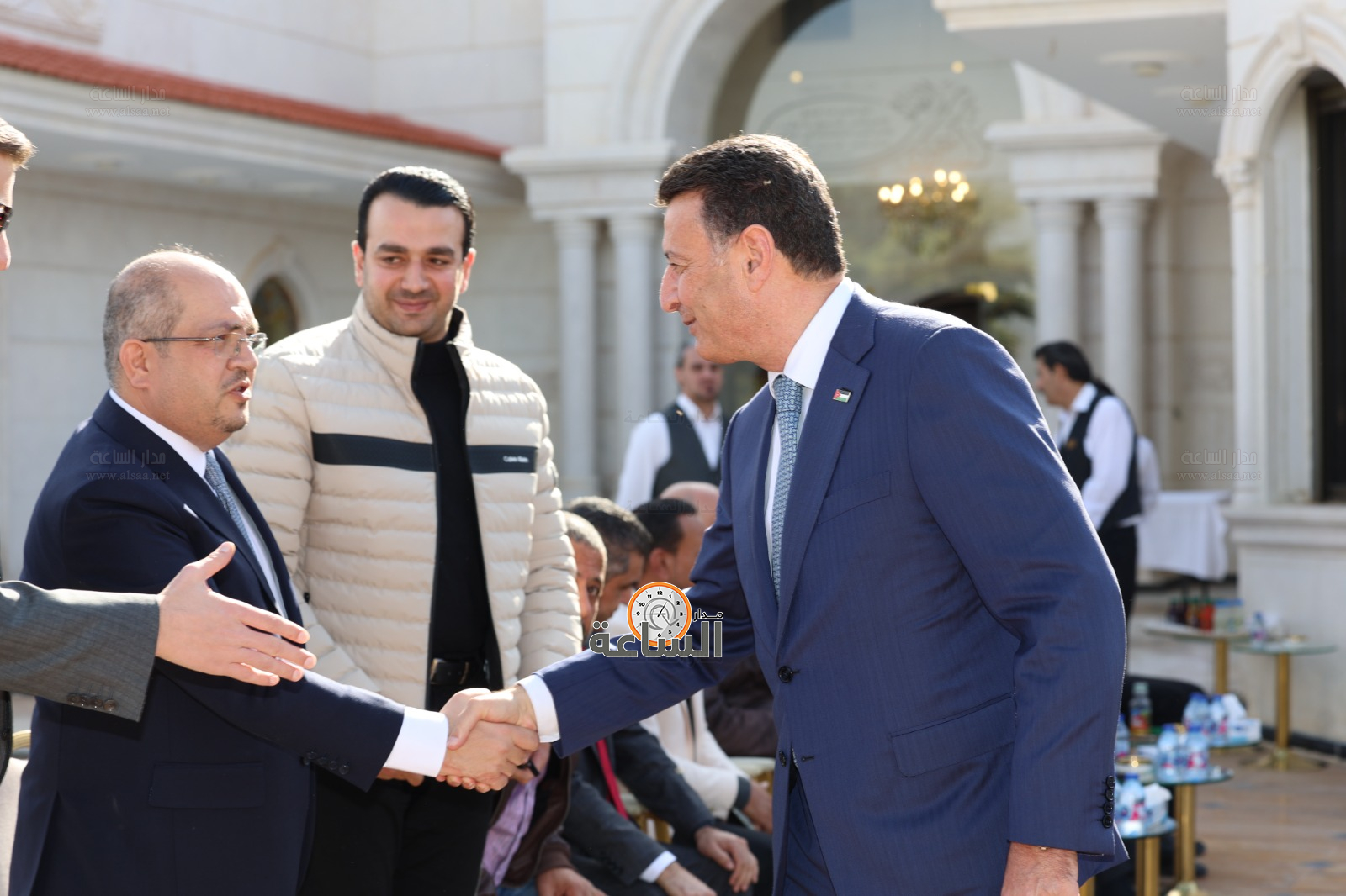 Madar Al-Saa Images 0.8898080915521125