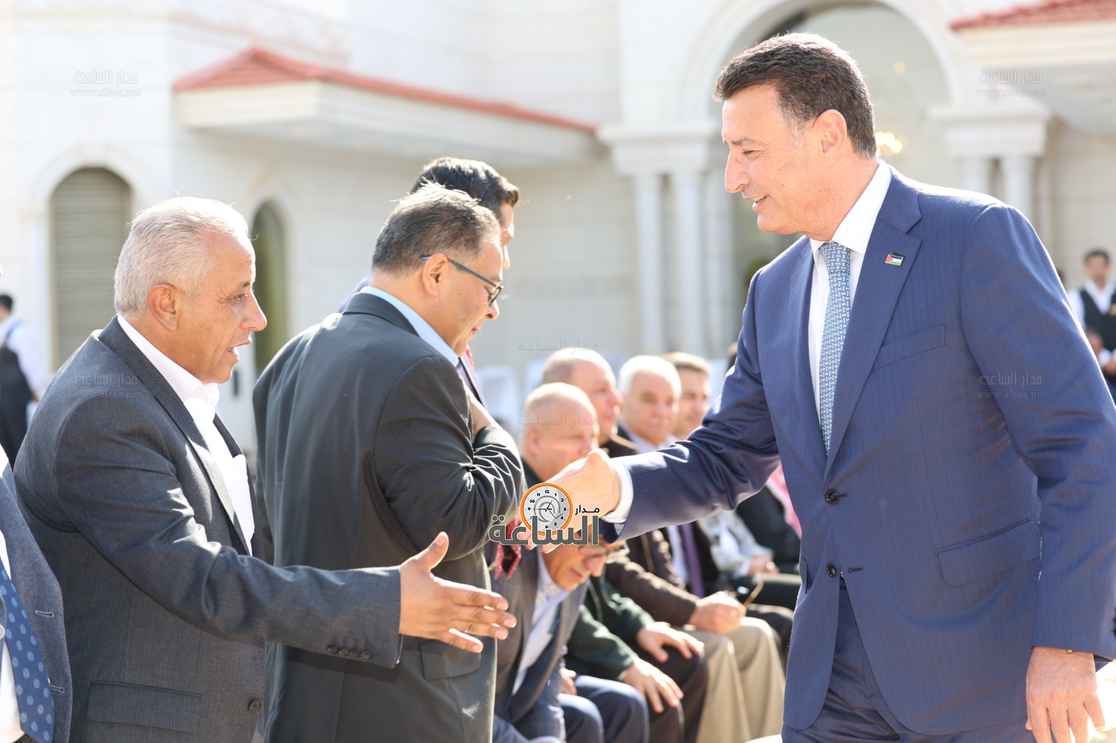 Madar Al-Saa Images 0.3716676375629119