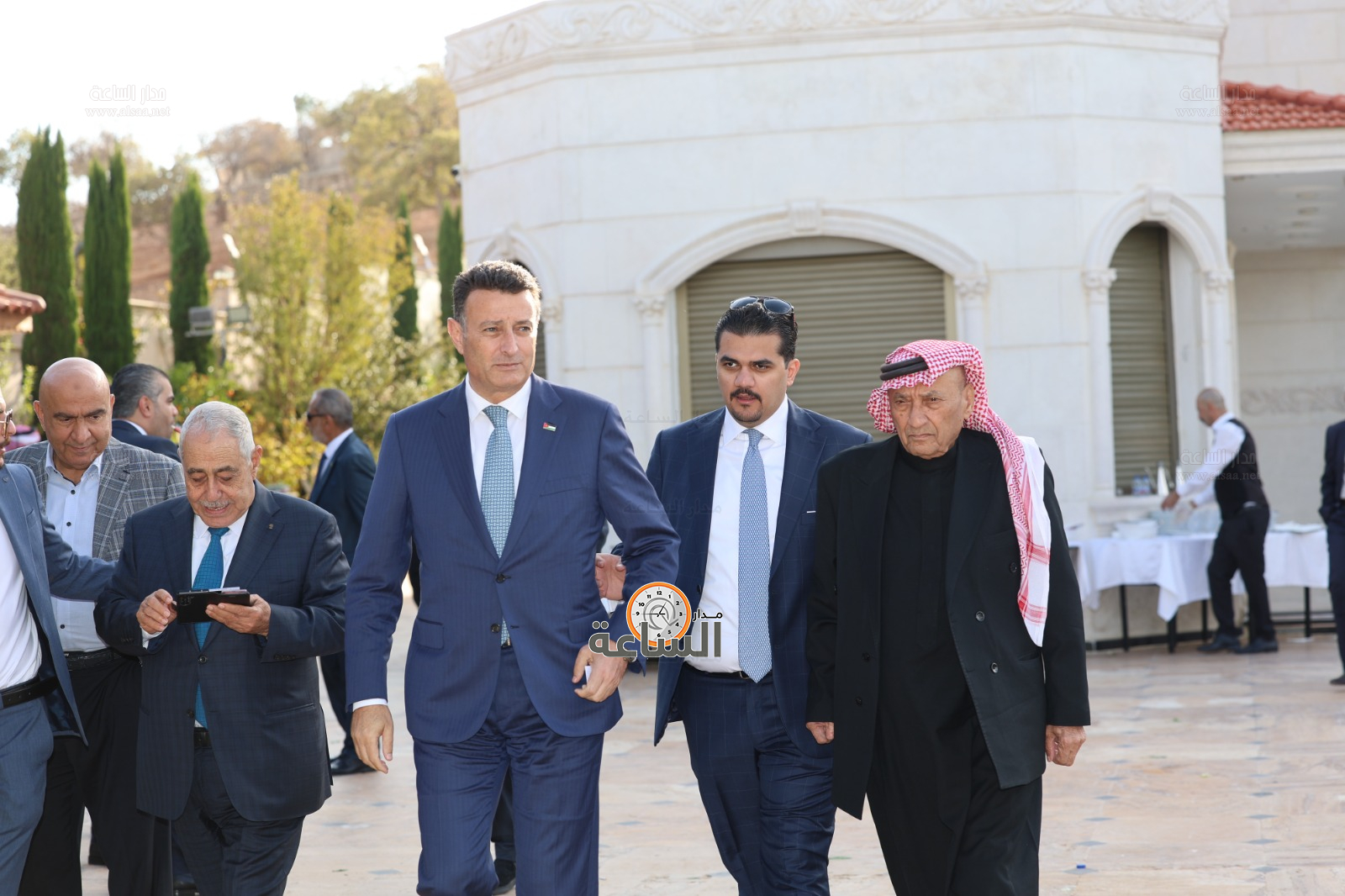 Madar Al-Saa Images 0.05779842744357755