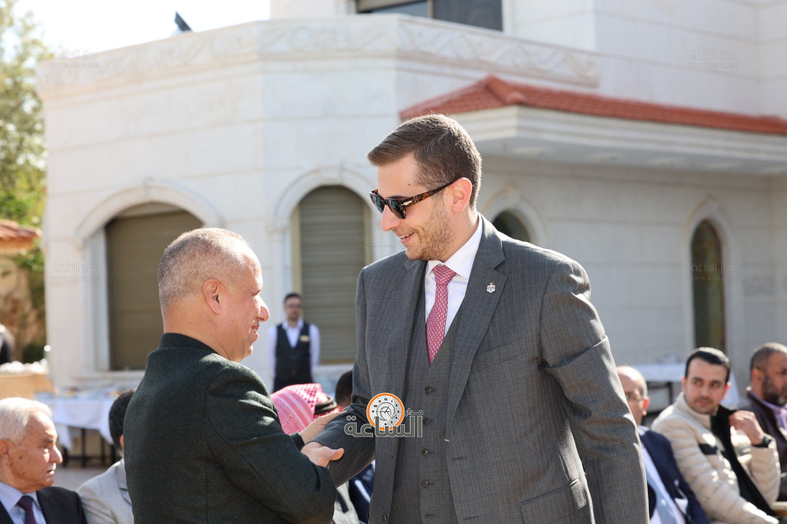 Madar Al-Saa Images 0.9149139345954163