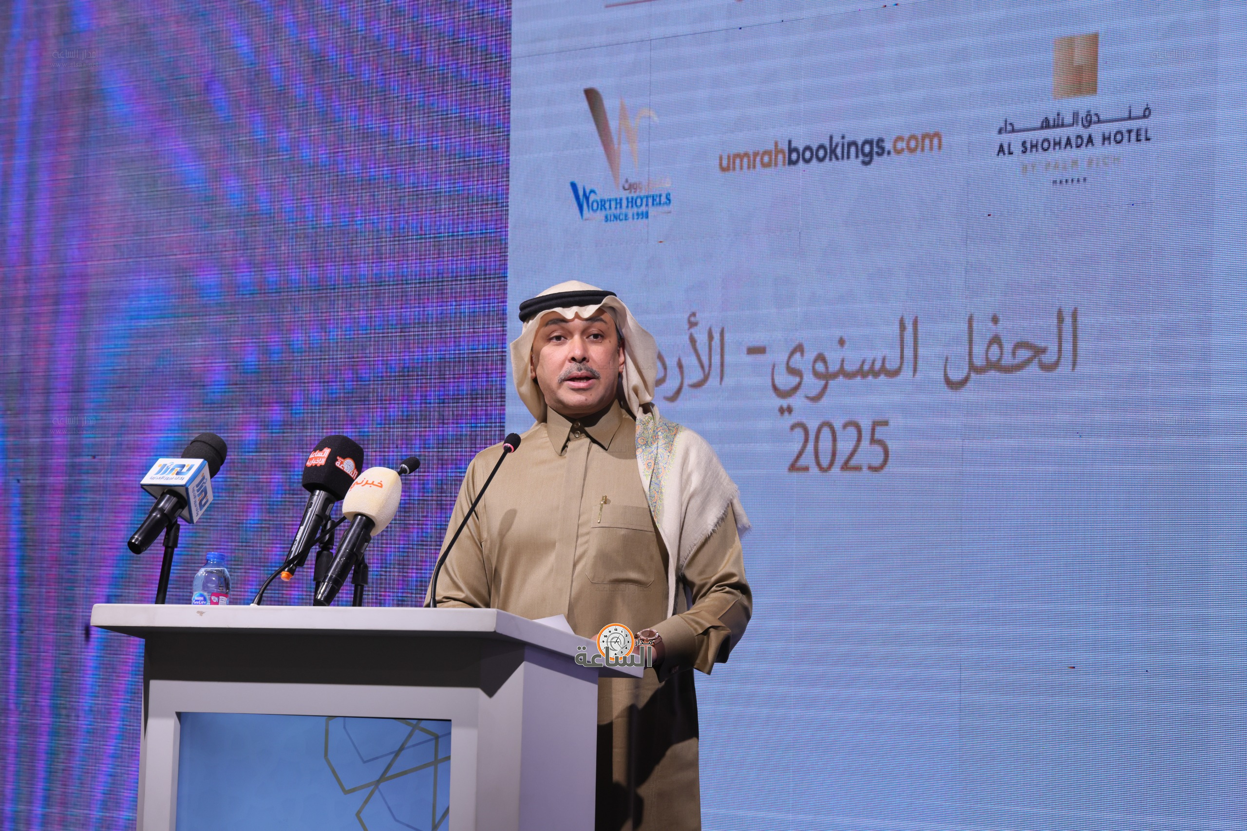 Madar Al-Saa Images 0.8240591546625267