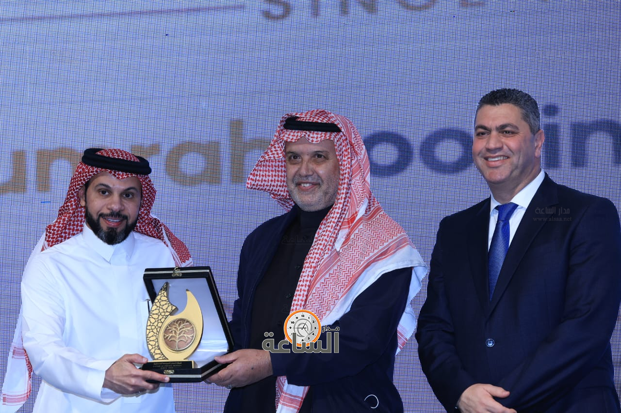 Madar Al-Saa Images 0.7633483322585934