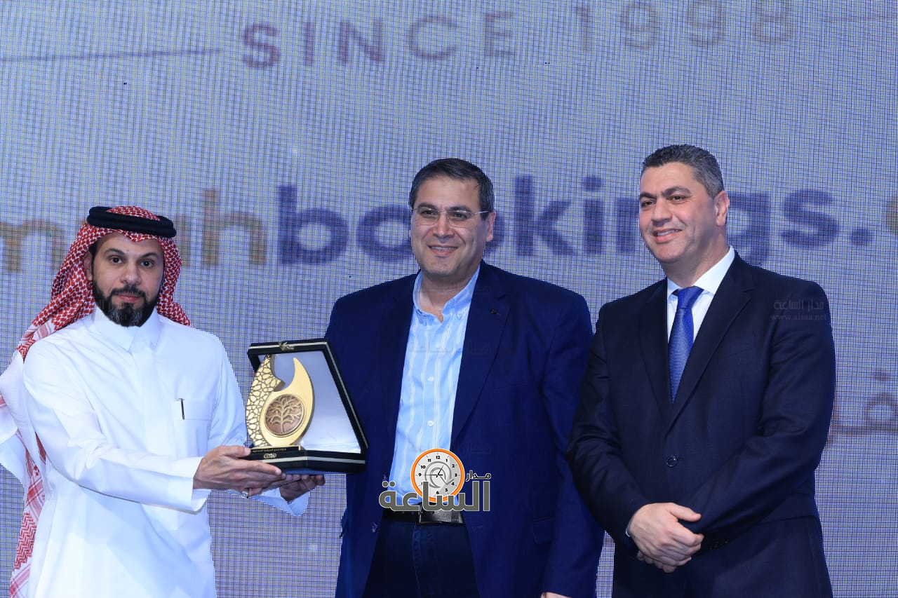 Madar Al-Saa Images 0.536100133691085