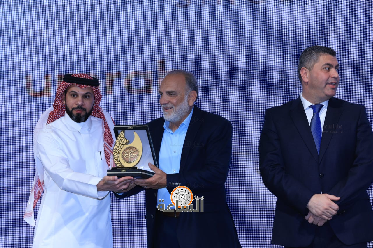 Madar Al-Saa Images 0.46068186126440147