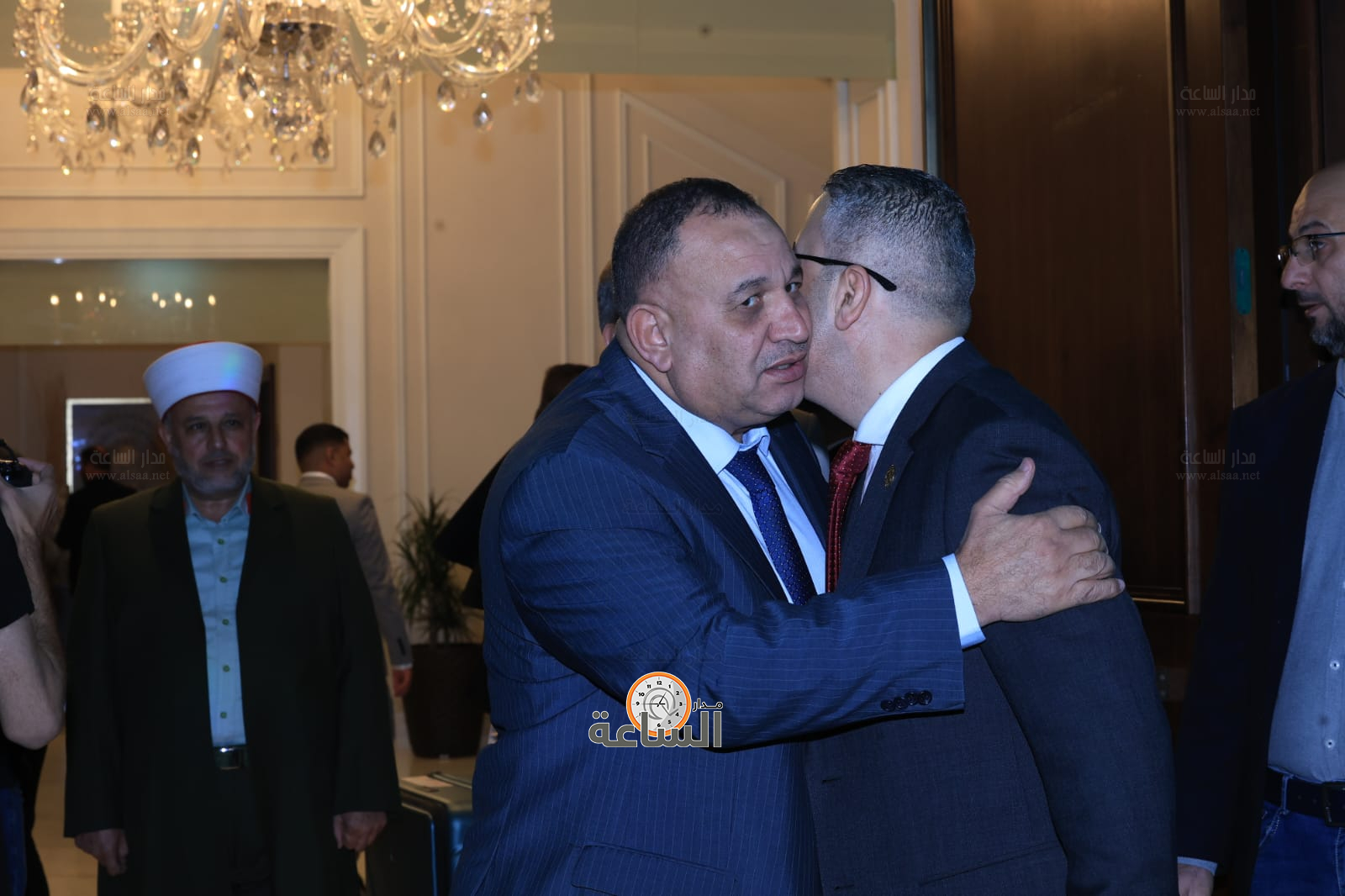 Madar Al-Saa Images 0.48897160043472876