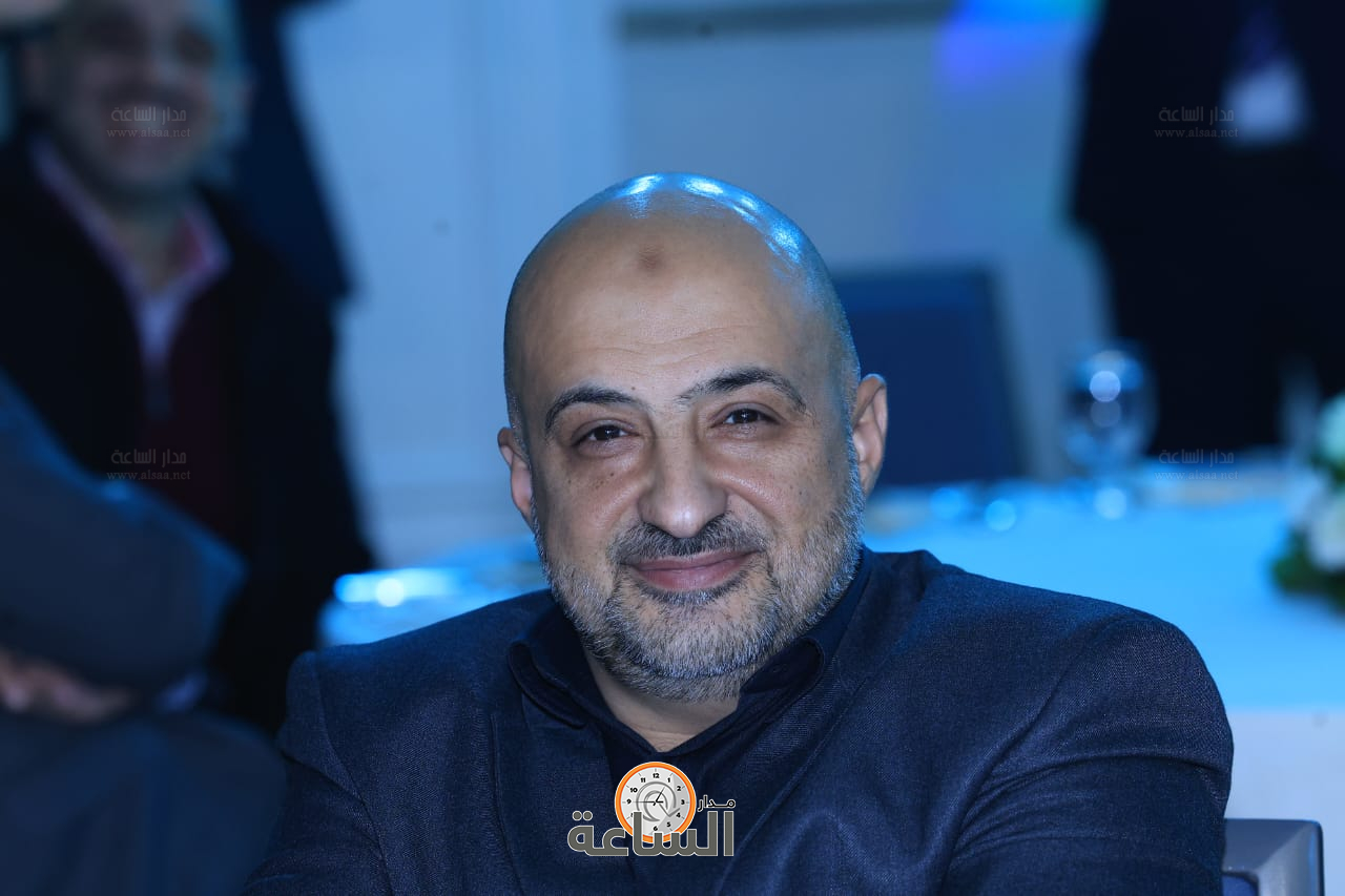 Madar Al-Saa Images 0.48106387272684326