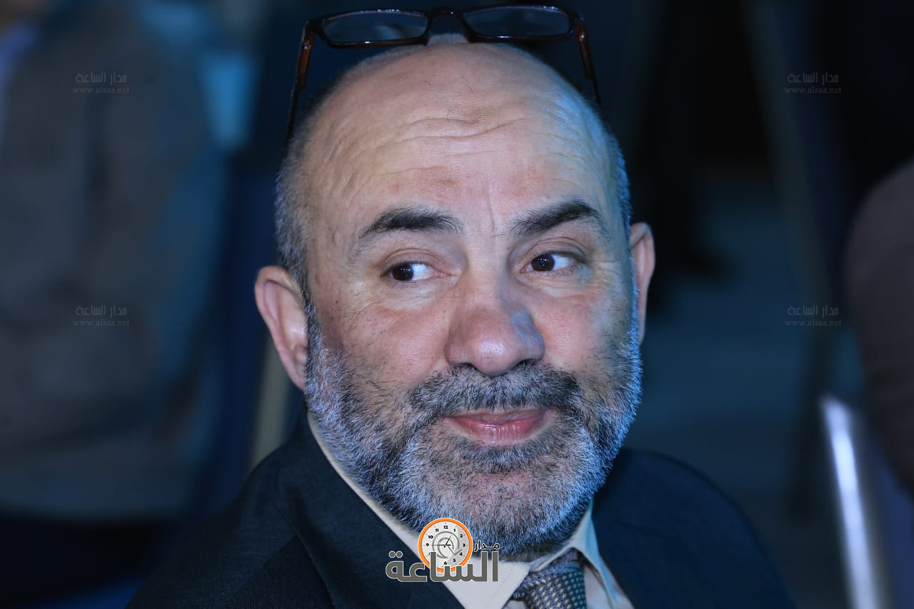 Madar Al-Saa Images 0.7720743950254575