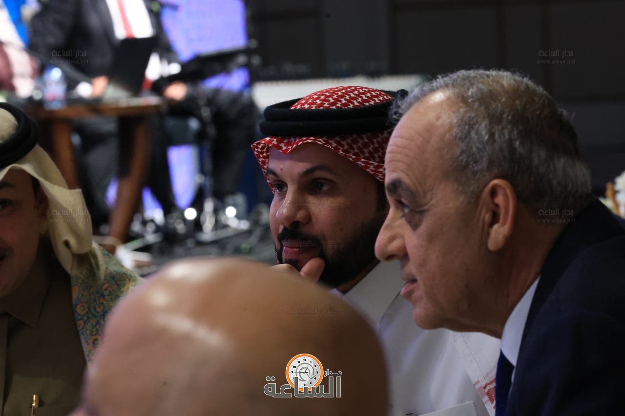 Madar Al-Saa Images 0.05148507160065863