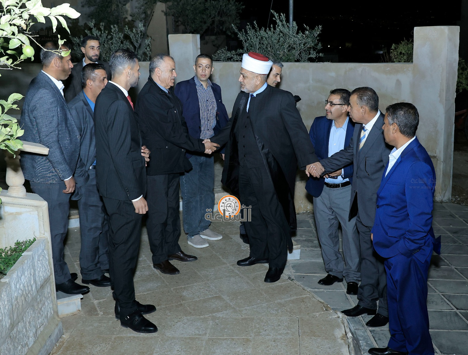 Madar Al-Saa Images 0.394155377242436