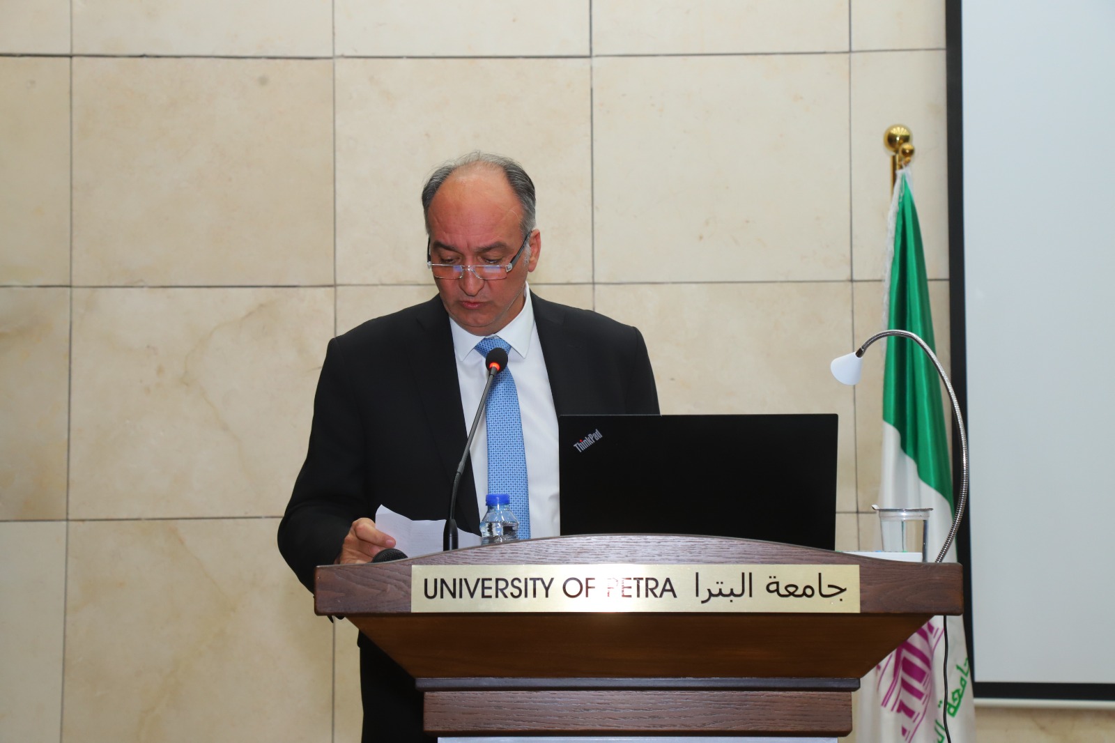 Madar Al-Saa Images 0.3221328754739331