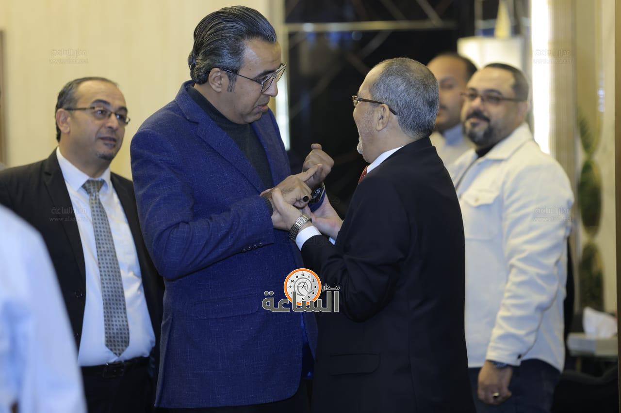 Madar Al-Saa Images 0.9351243170361332