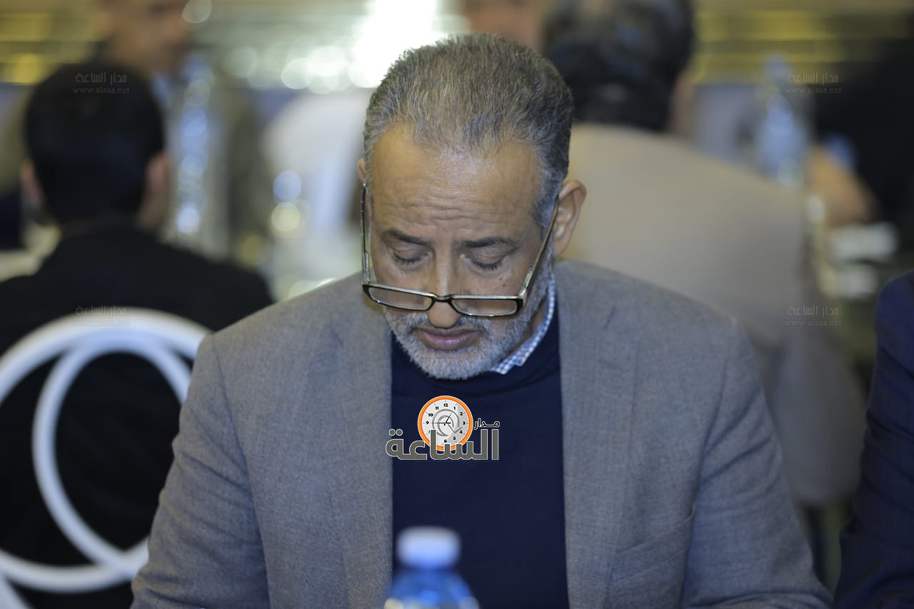 Madar Al-Saa Images 0.5453056436861197