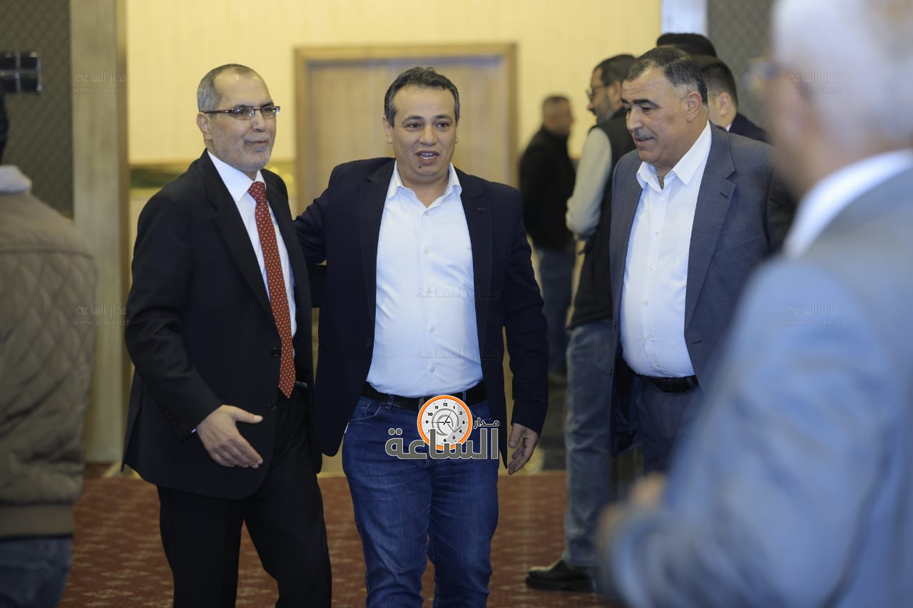 Madar Al-Saa Images 0.8120167625123985