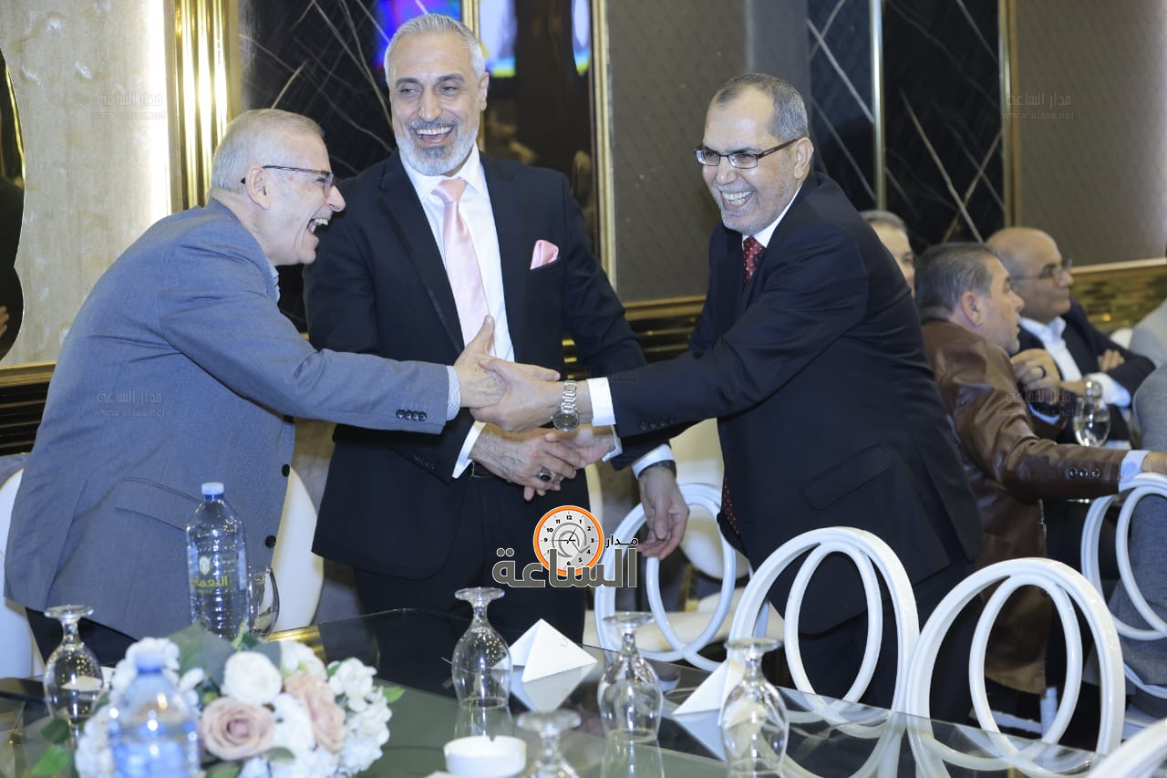 Madar Al-Saa Images 0.3268895895072974